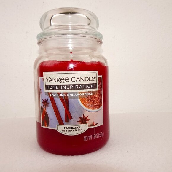 Yankee Candle 19oz Large Candle NEW - Picture 1 of 6